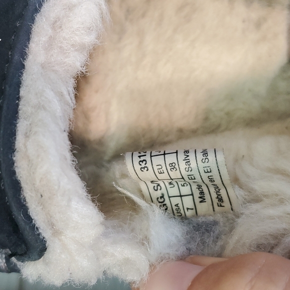 Ugg Australia Women Loafer Slip on Insulated lined moc shoes sz 7 - Picture 11 of 12